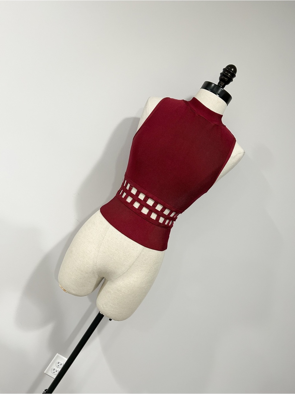 bebe Burgundy Sleeveless Mock Neck Cutout Crop Top